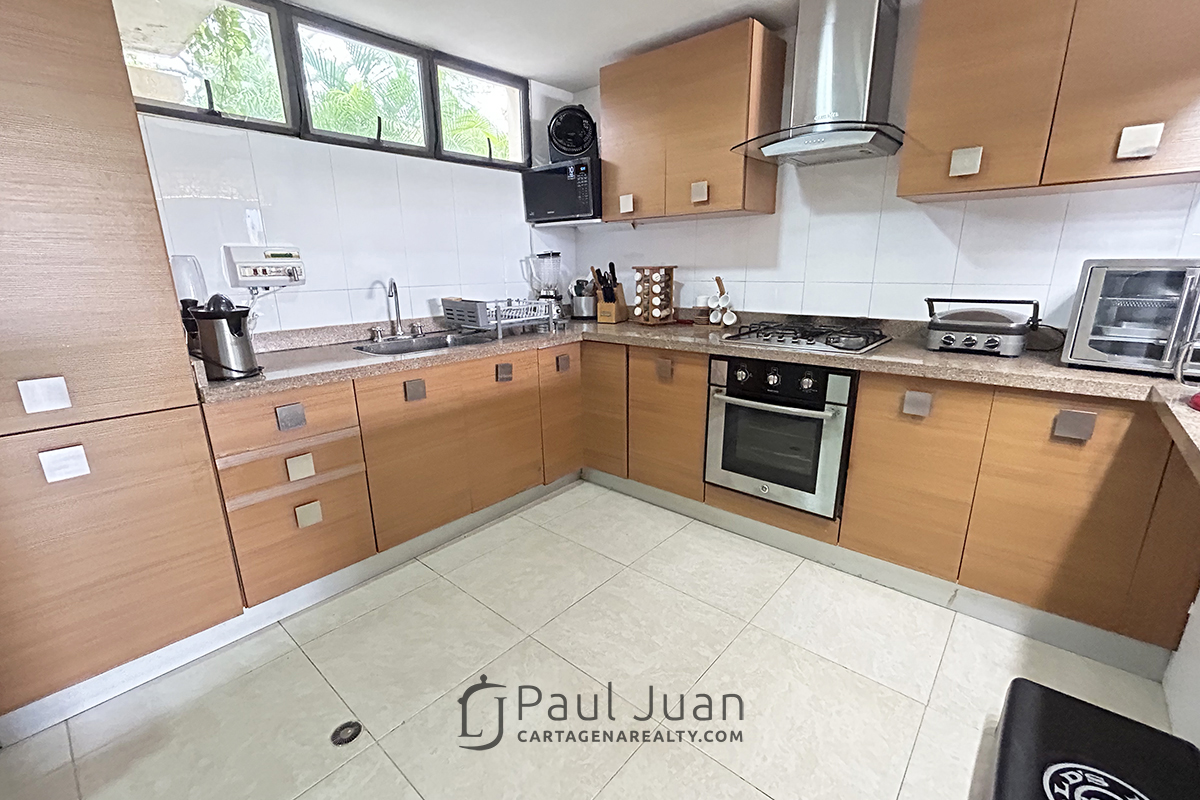 Fabulous nautical townhouse